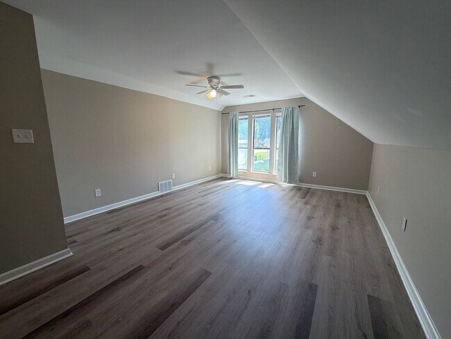 Building Photo - 2253 Mangum Rd