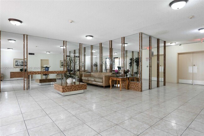 Building Photo - 16751 NE 9th Ave