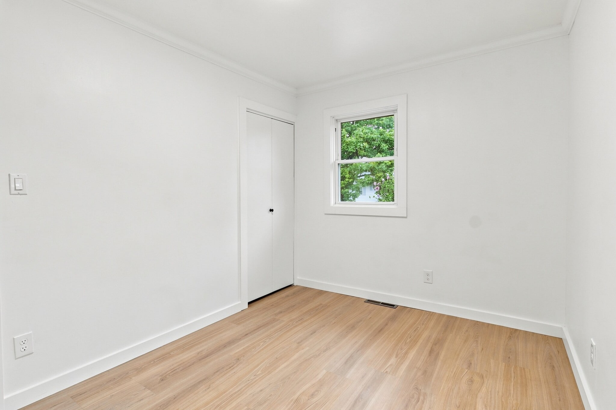 Building Photo - 41 Cranbrook Rd