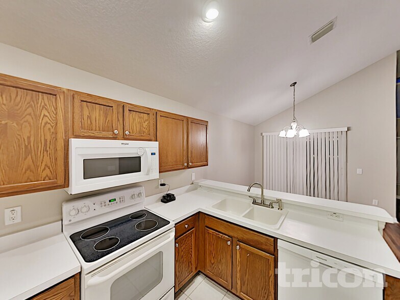 Building Photo - 2841 Butterfly Landing Dr