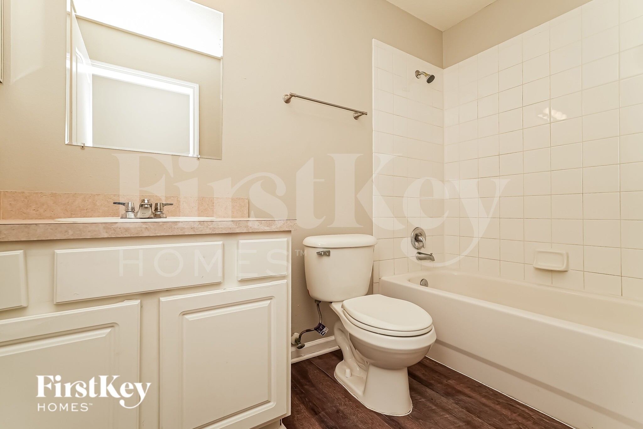 Building Photo - 12430 Midpointe Dr