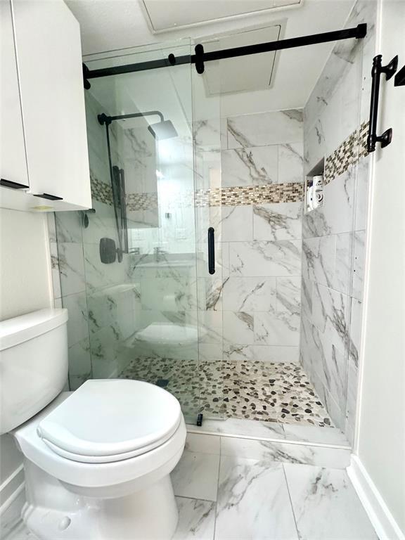 Building Photo - 400 E 30th St