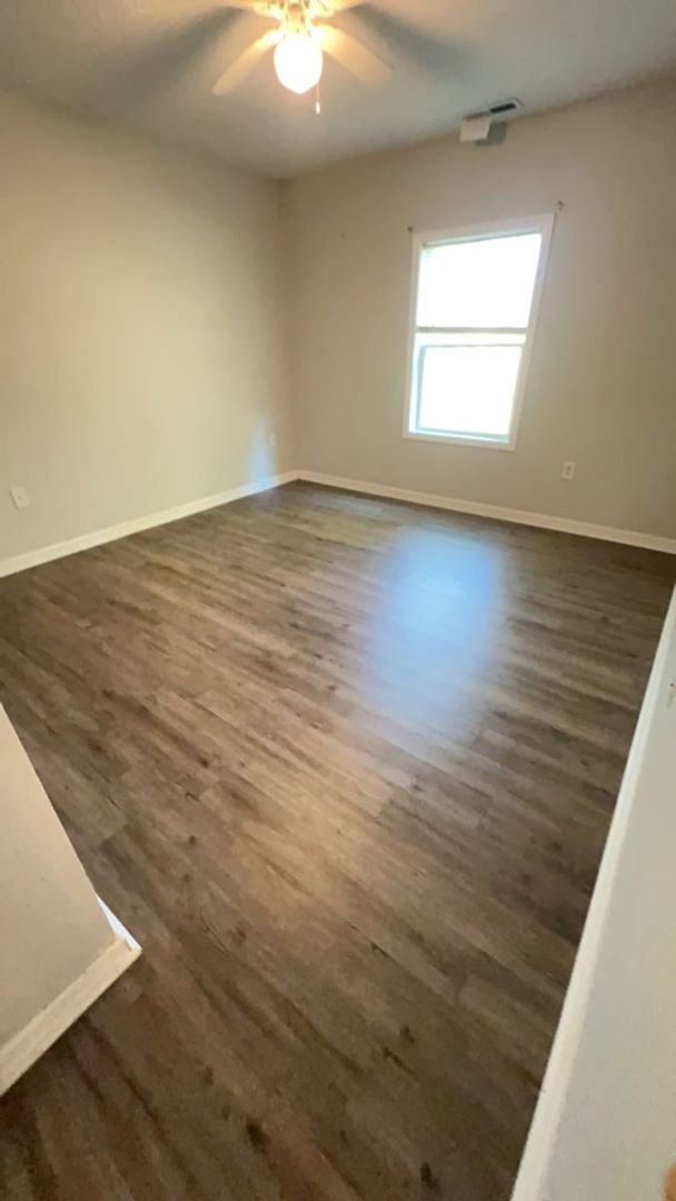 Building Photo - 2-Bedroom, 2-Bathroom Condo