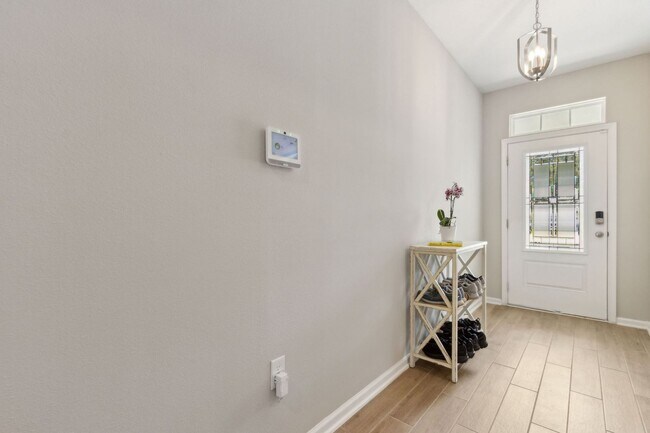 Building Photo - Home for rent