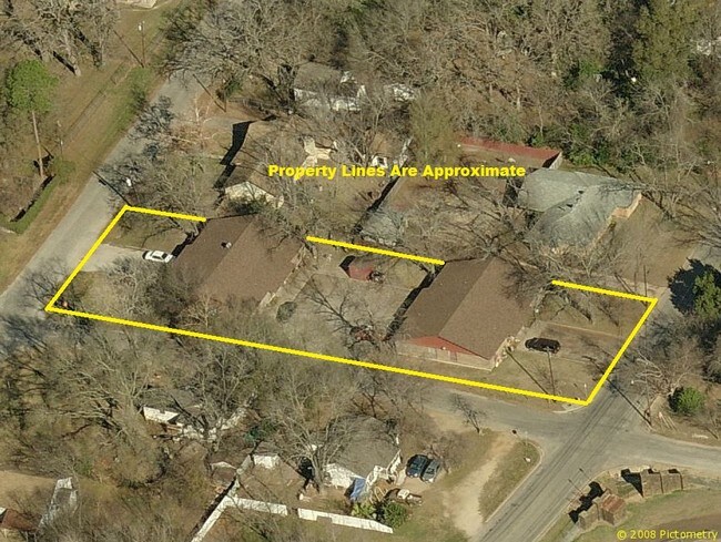 Primary Photo - 1500 N Fannin Ave