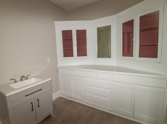 Building Photo - 820 McMillon Ave