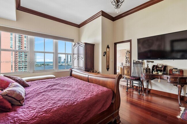 Building Photo - 3340 NE 190th St