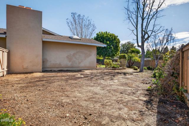 Building Photo - 1525 Fairway Dr