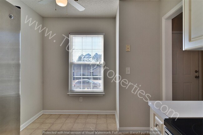Building Photo - 119 Linville Ct, Lexington, SC 29073