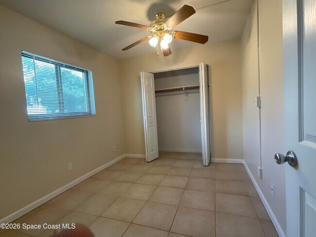 Building Photo - 435 Catamaran Dr