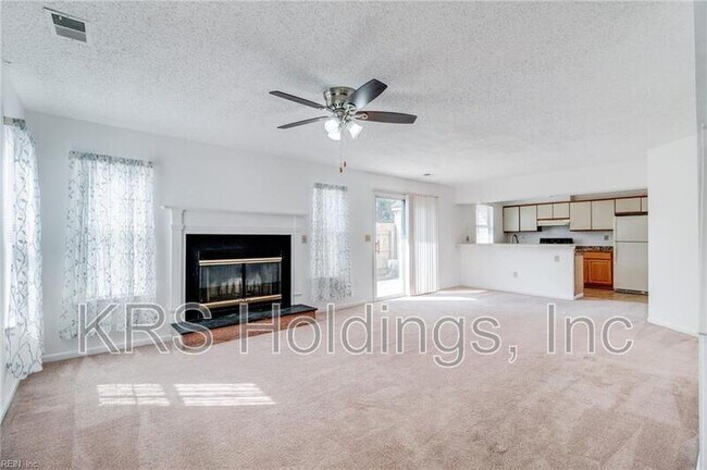 Building Photo - 819 Zircon Ct