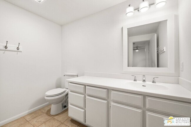 Building Photo - 255 S Avenida Caballeros