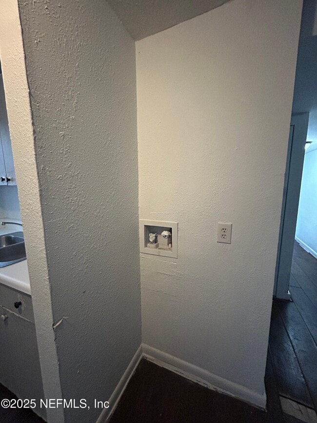 Building Photo - 3105 Nolan St