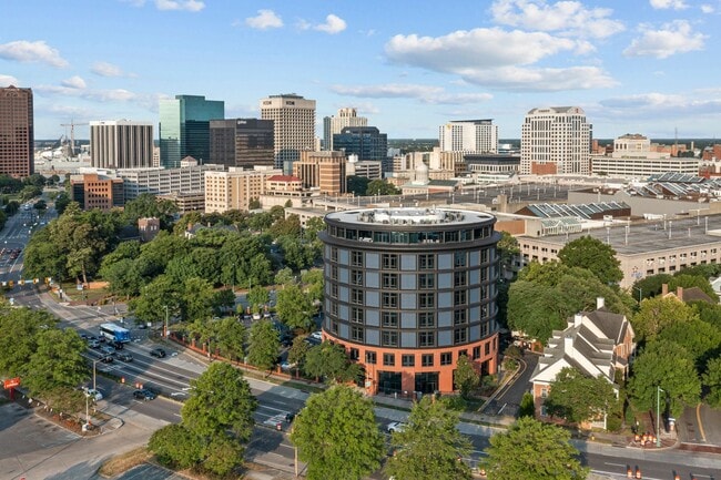 Building Photo - Beautiful Condo in downtown Norfolk!