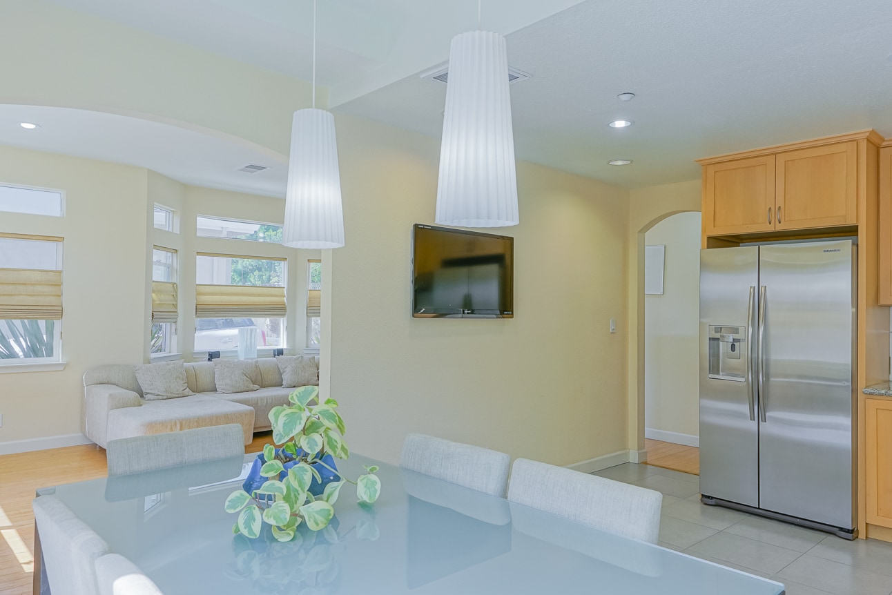 Building Photo - 1236 Poplar Ave