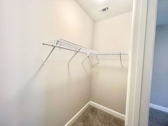 Building Photo - 113 Kailyn Ct