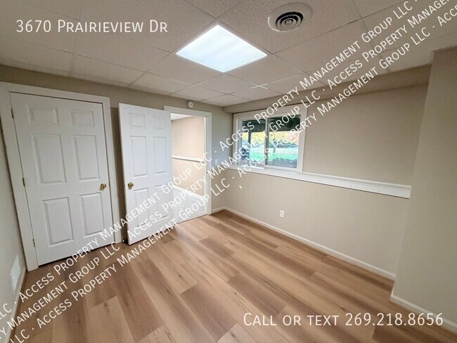 Building Photo - 3670 Prairieview Dr