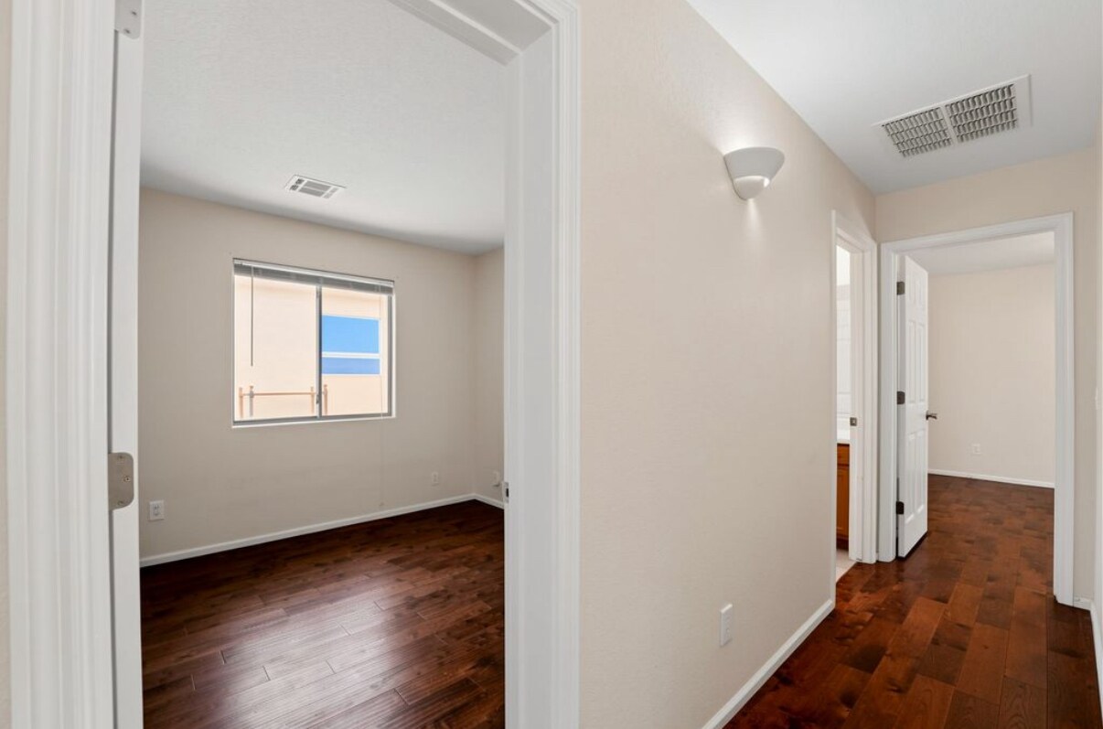 Building Photo - 42551 W Hillman Dr