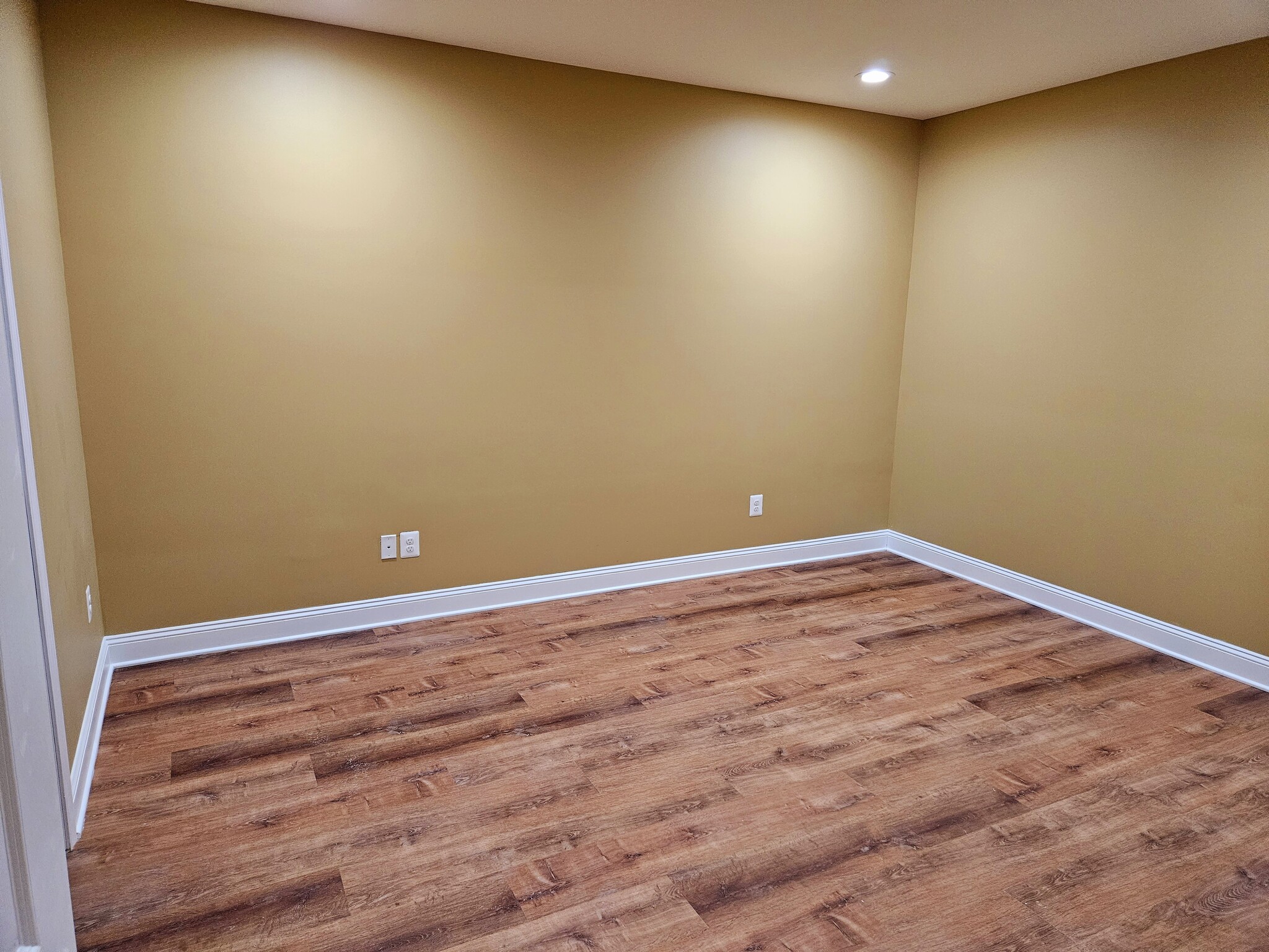 Building Photo - 10801 Valley Falls Ct