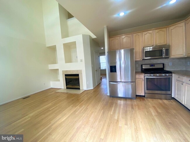 Building Photo - 372 Tuvira Ln