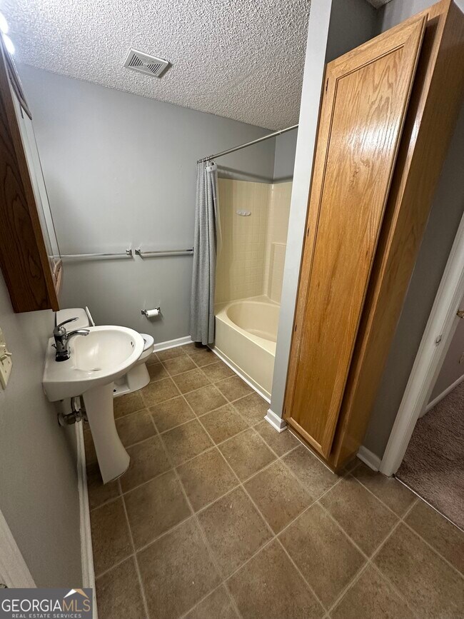 Building Photo - 101 Madison Ave