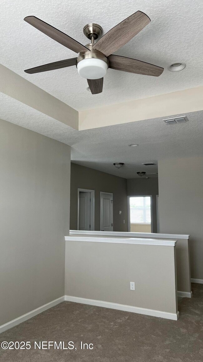Building Photo - 742 Cherry Elm Dr