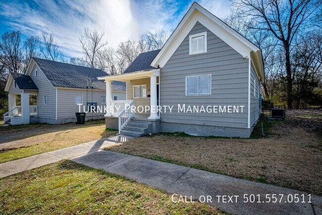 Building Photo - 1624 Brown St