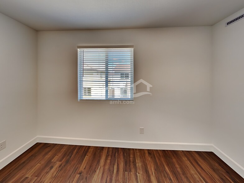 Building Photo - 8902 Tiger Tooth Ave