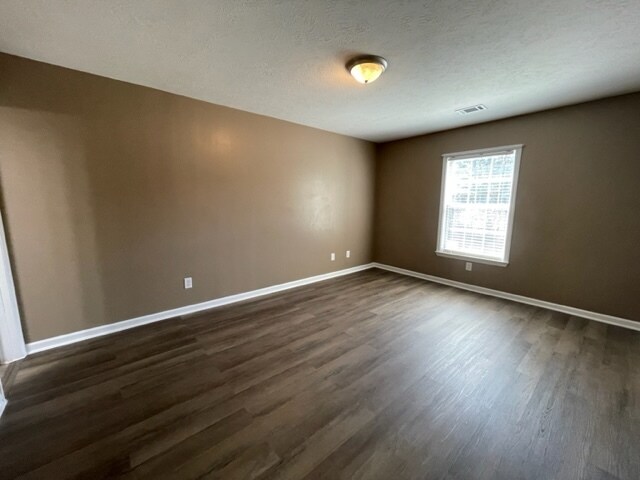 Building Photo - 7206 Curacas Dr