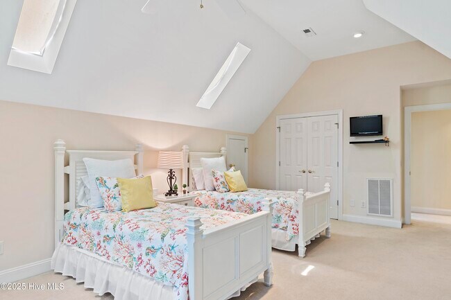 Building Photo - 2835 Inverness Cir SE