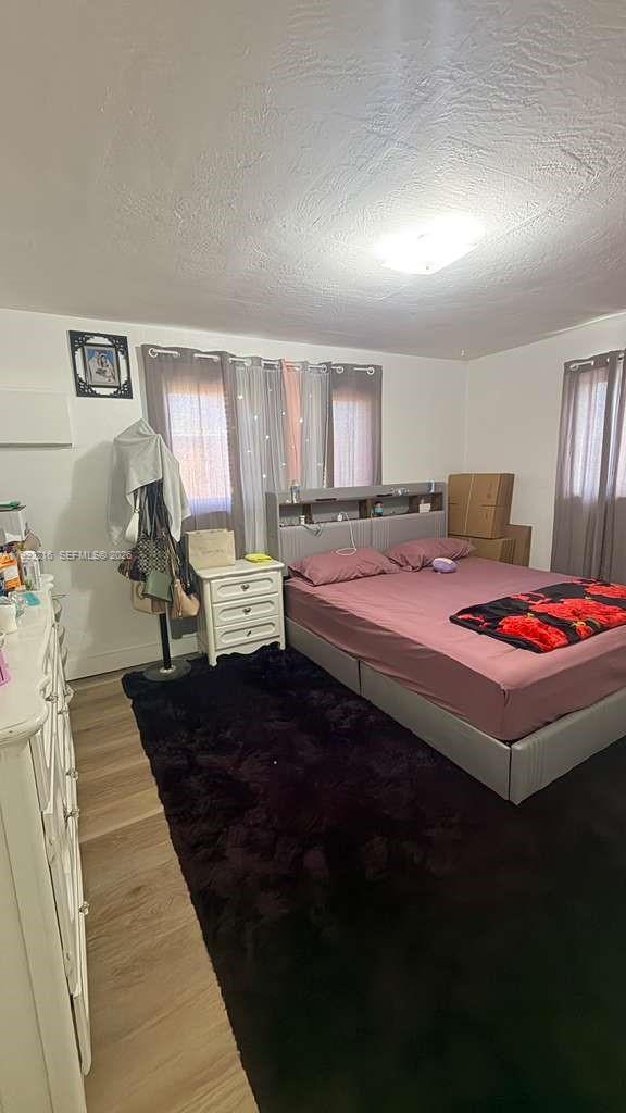 Building Photo - 673 W 30th St