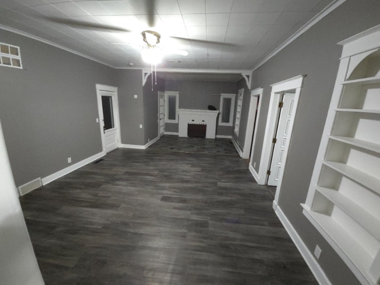 Building Photo - 3603 Waukegan Rd