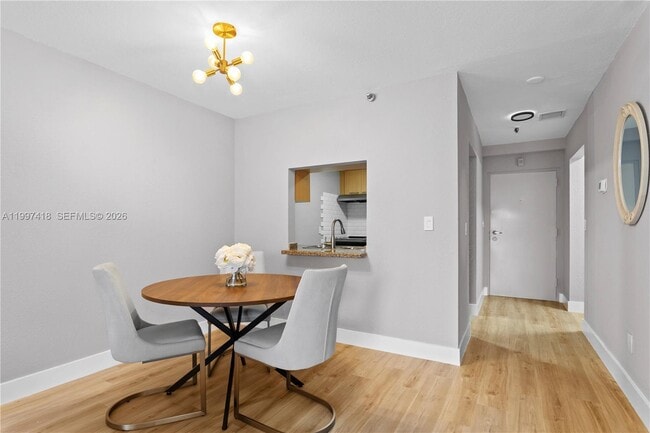 Building Photo - 677 NE 24th St