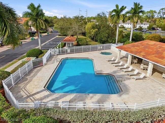 Building Photo - 1059 Albany Ct