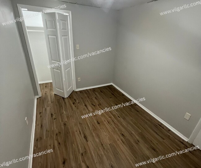 Building Photo - 3808 Parrish Ave