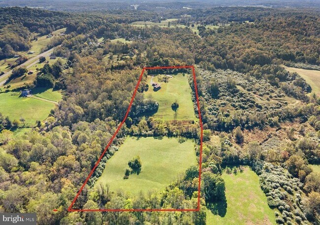 Building Photo - 72 Jordans Rd