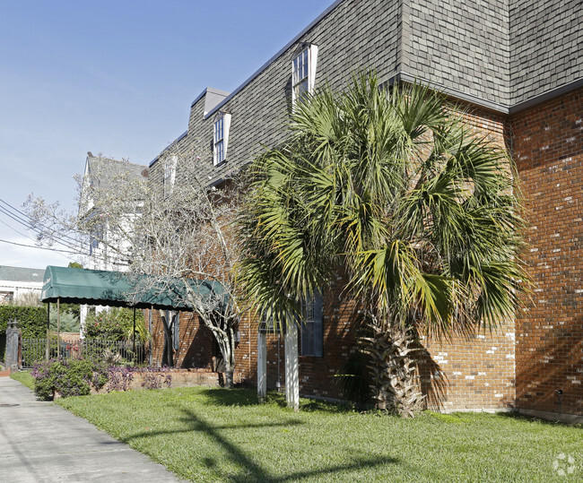 Building Photo - Trinity Court