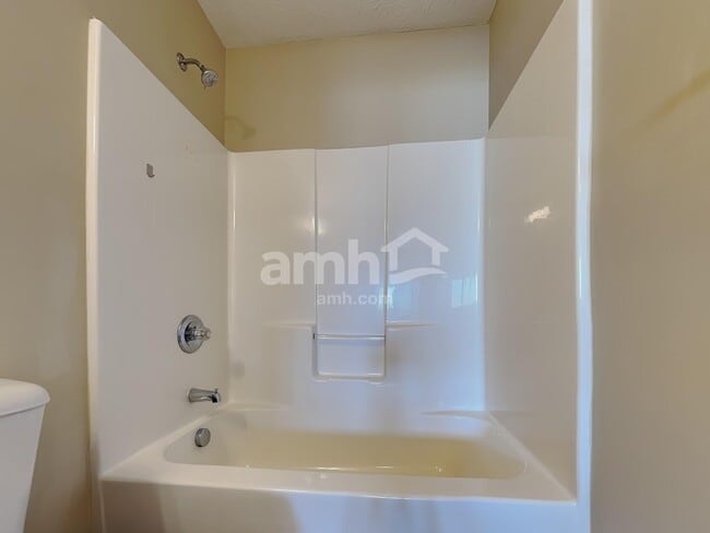Building Photo - 1153 Reveres Run