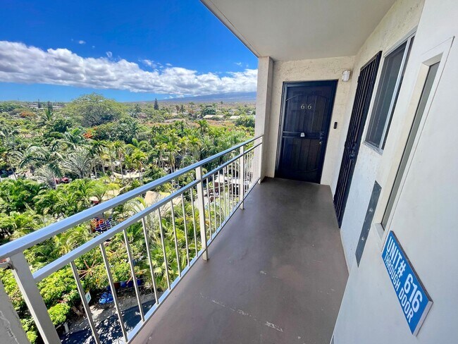 Building Photo - Live the Maui Dream – Modern 2-Bed, 2-Bath...