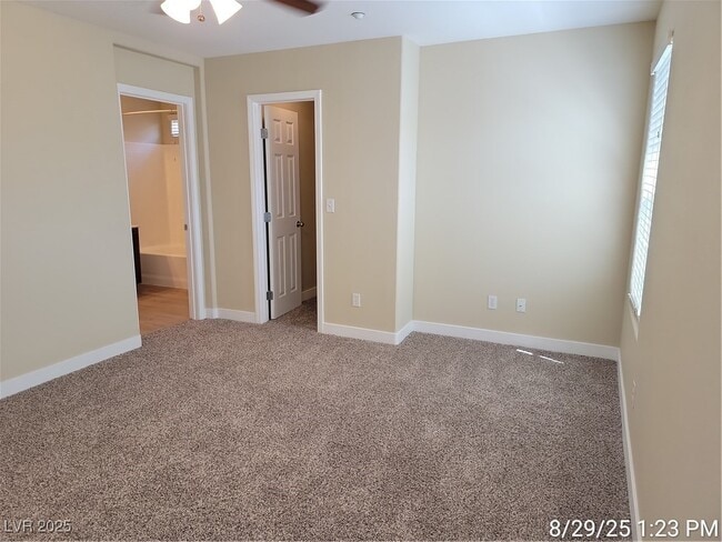 Building Photo - 8936 Jaquita Ave