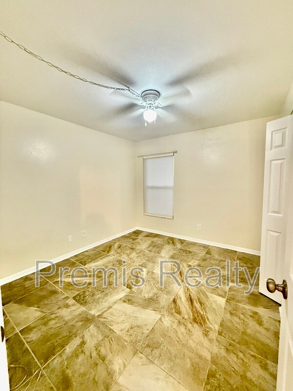 Building Photo - 1799 N Highland Ave