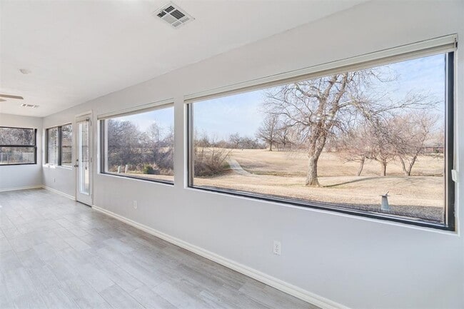 Building Photo - 11805 Ashford Dr