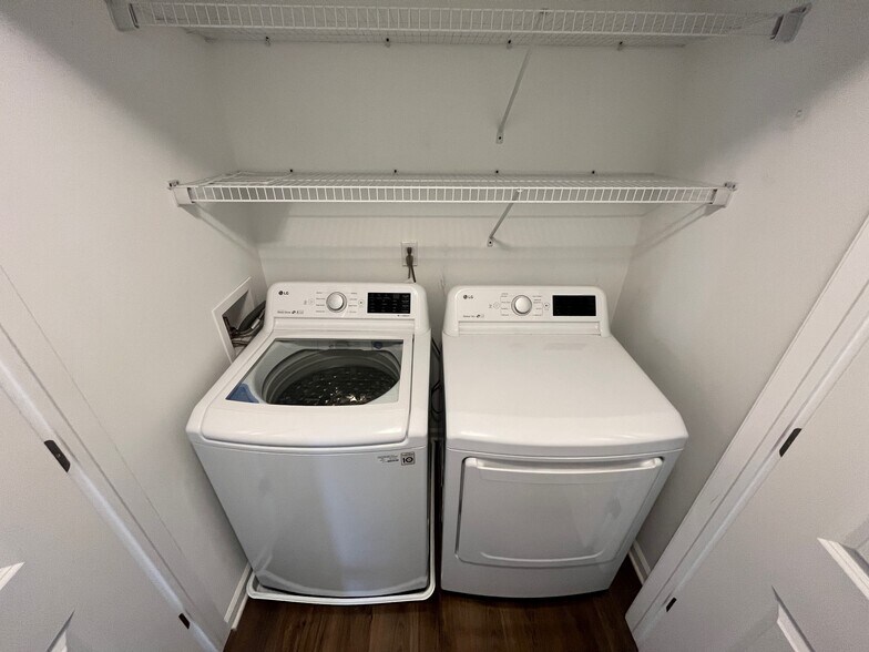 Upstairs laundry - 587 Parkside Way