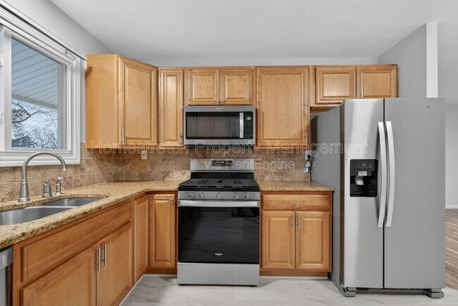 Building Photo - 414 Wild Winds Dr