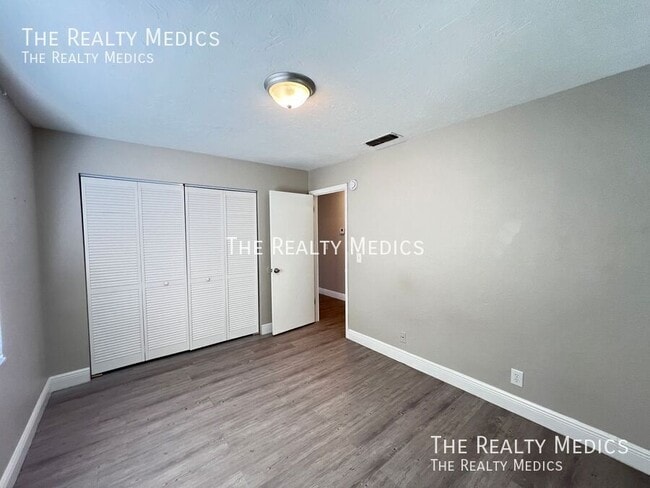 Building Photo - 2095 NW 43rd St