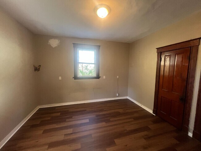 Building Photo - 3498 Boudinot Ave