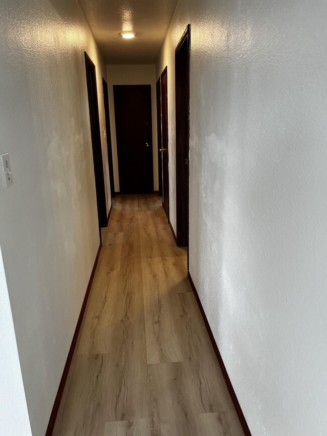 Building Photo - 25-209-209 Hana St