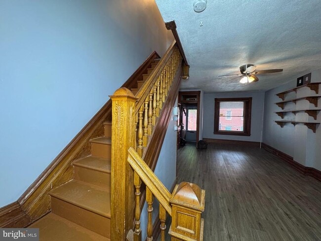 Building Photo - 403 N 12th St
