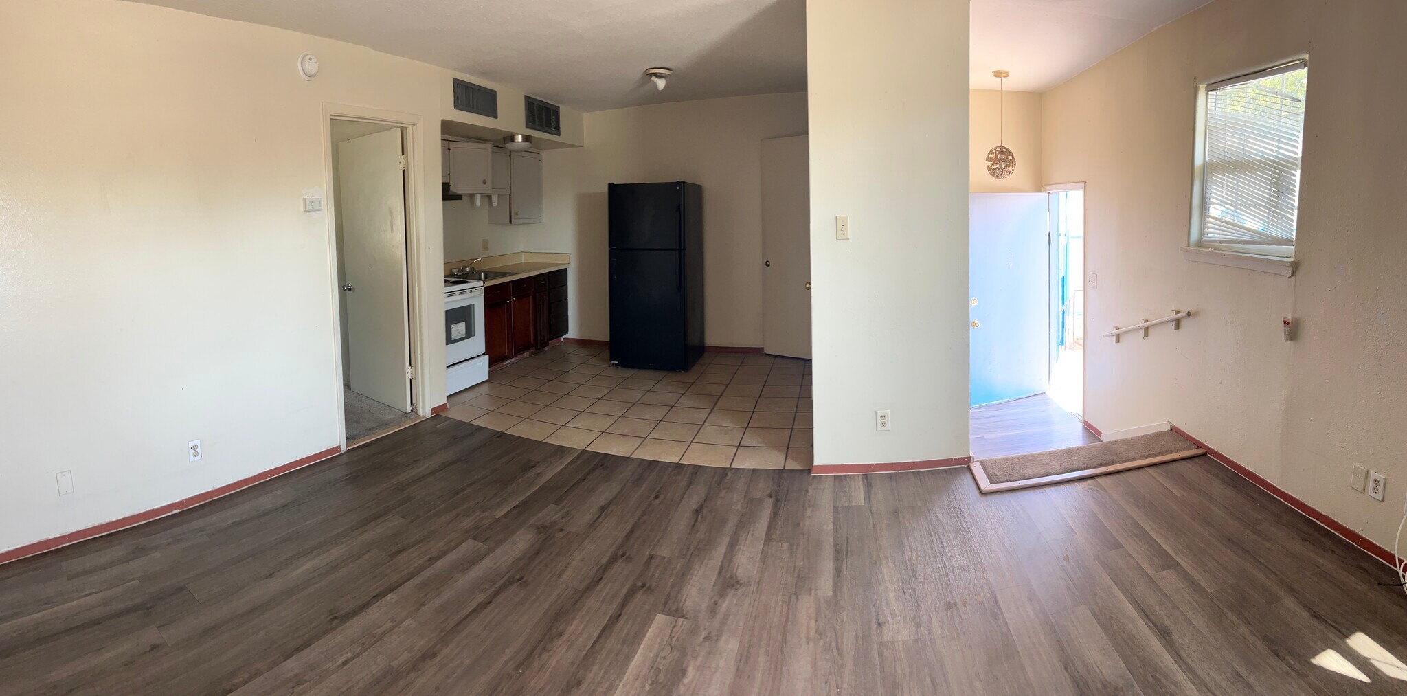 Building Photo - 4209 Broadway Ave