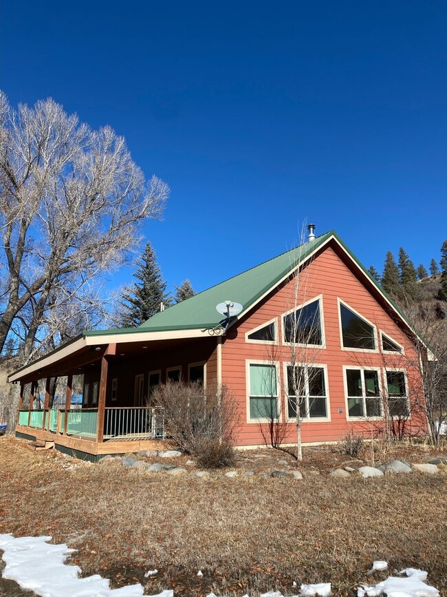 Building Photo - 2 Bed / 2 Bath Home on the River | $2,400/month